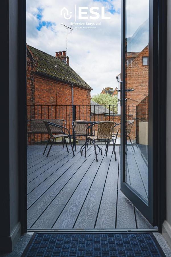 Comfy Modern 2 Bedroom Duplex Apartment With Sun Terrace Shrewsbury Exterior foto